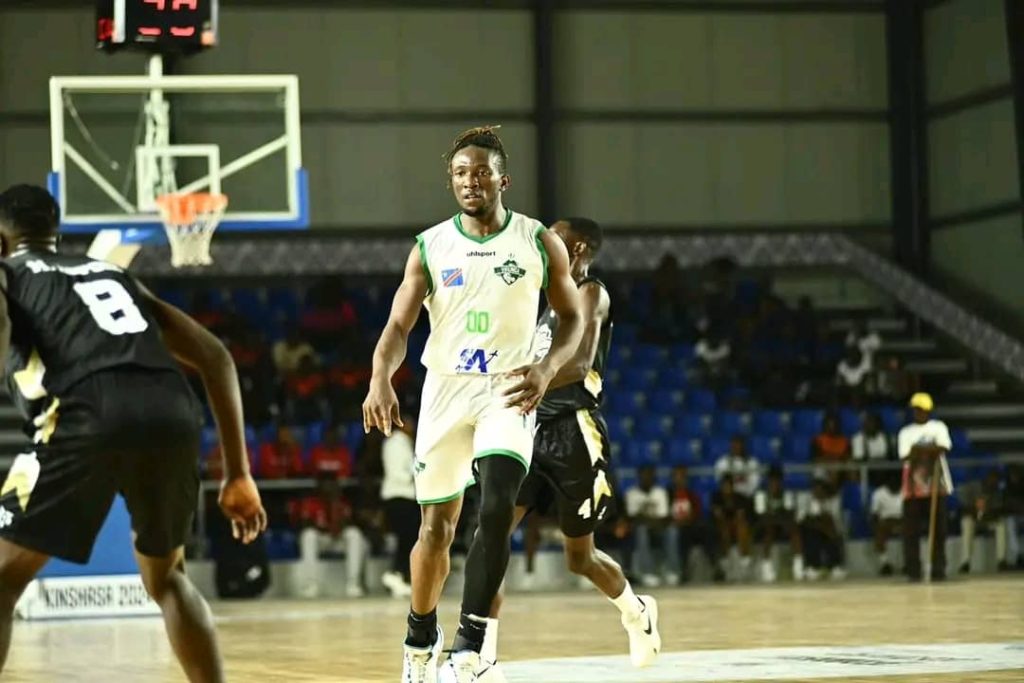 La 41ᵉ édition de la Coupe du Congo de Basketball a été lancée lundi 26 août au gymnase jumelé du Stade des Martyrs malgré l'absence du grand public