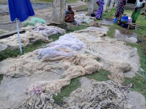 Rutshuru : Le Vol des filets de pêche sur les eaux du lac Édouard, un cauchemar pour des pêcheurs de Vitshumbi Le Vol des filets de pêche sur les eaux du lac Édouard, un cauchemar pour des pêcheurs de Vitshumbi
