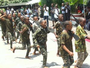 RDC : Plus de 33 860 enfants soldats, comment mettre fin au recrutement d’enfants par les forces et groupes armés ? Plus de 33 860 enfants soldats, comment mettre fin au recrutement d’enfants par les forces