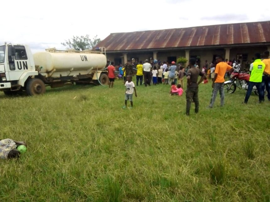 Un incendie d'un établissement scolaire maitrisé grâce à l’intervention de la MONUSCO à Mavivi