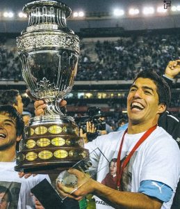 Luis Suárez annonce sa Retraite Internationale