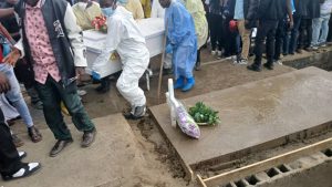 Inhumation d'une dizaine de victimes du naufrage du bateau sur le Lac Kivu
