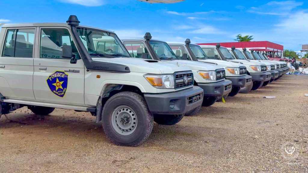 Le chef de l’Etat remet 63 véhicules aux gouverneurs de la grande orientale