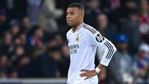 Kylian Mbappé, l'attaquant star de l'équipe de France et du Real Madrid, se retrouve au cœur d'une controverse médiatique suite à des accusations de viol