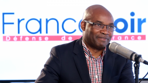 France : Procès de Charles Onana à Paris, indignation du Prix Nobel Denis Mukwege Le procès contre le politologue et journaliste d’investigation Charles Onana s’est ouvert hier devant le Tribunal de Grande Instance de Paris