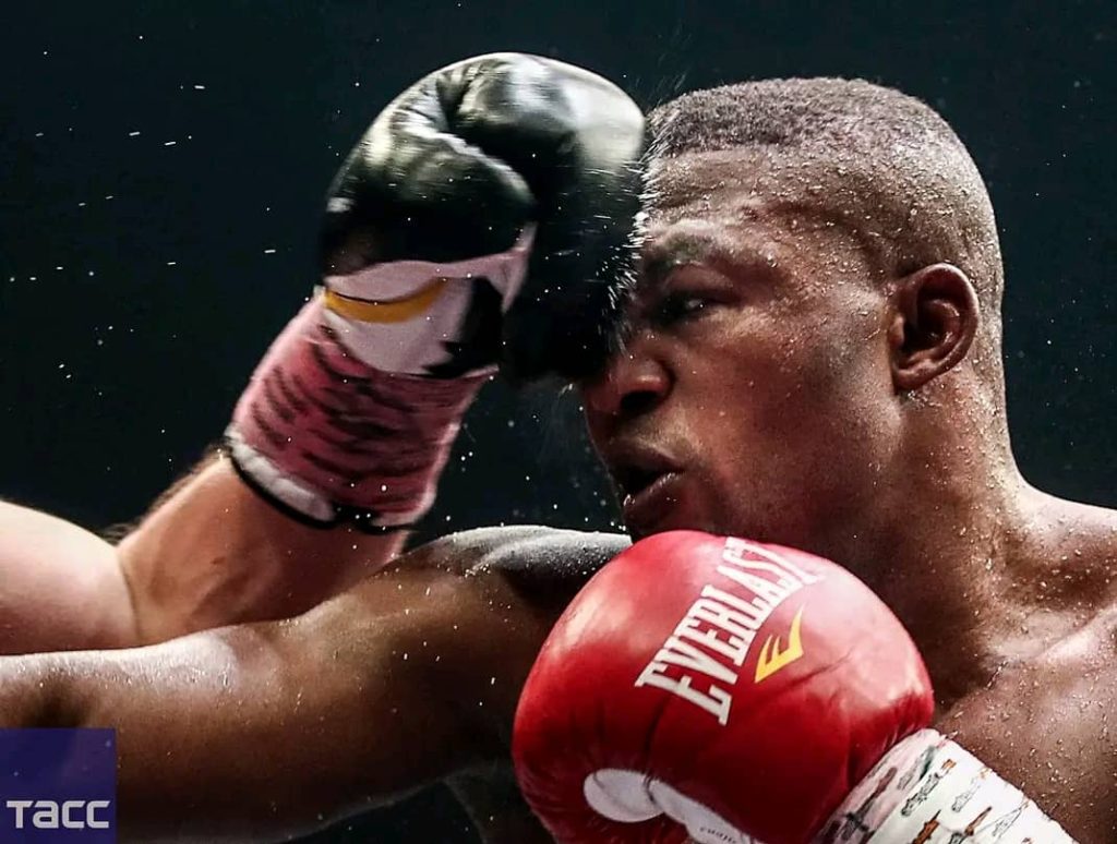 Ilunga Makabu annonce son retour sur le ring en 2024 et dément la fin de sa carrière