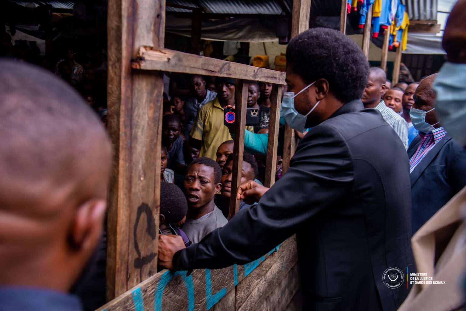 Constant Mutamba s’attaque à Paul Kagame et promet de lutter contre les traîtres en RDC