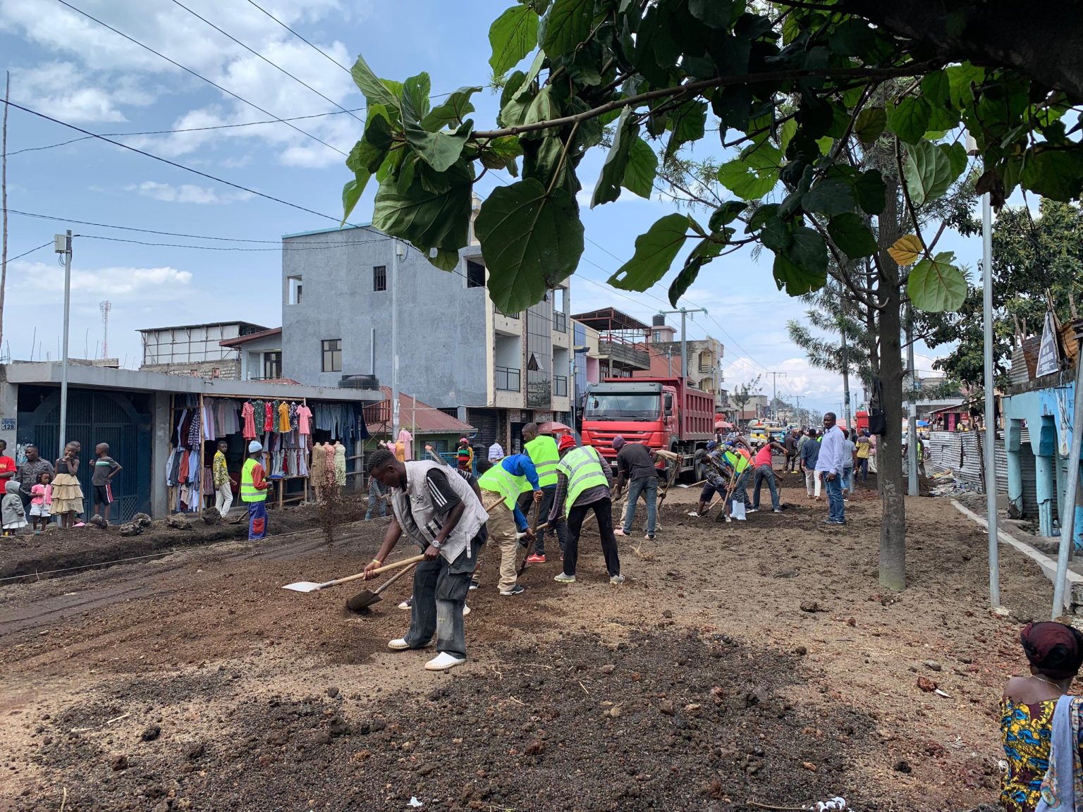 Les habitants expriment leurs inquiétudes sur les travaux de voirie sans caniveaux