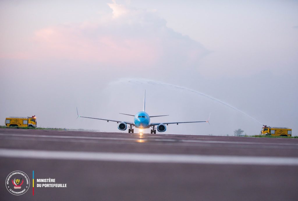 Le premier avion d’Air Congo atterri à Kinshasa