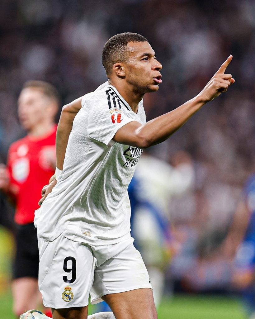 Kylian Mbappé au top, le Real Madrid met la pression sur le FC Barcelone