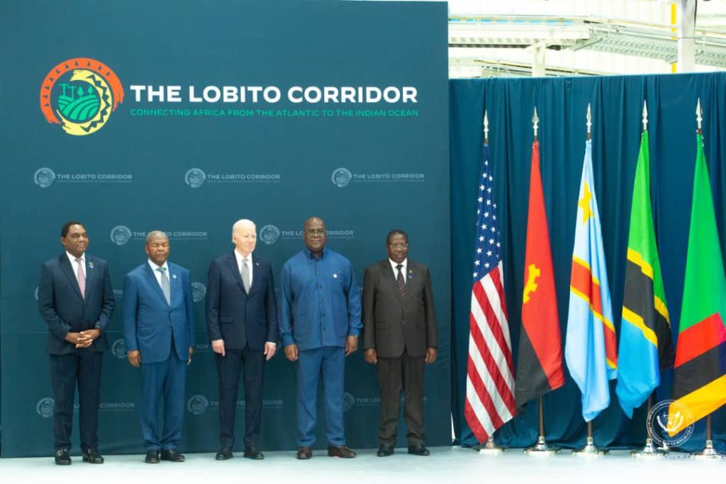 Le Président Félix Tshisekedi en Angola pour un tête-à-tête avec Joe Biden