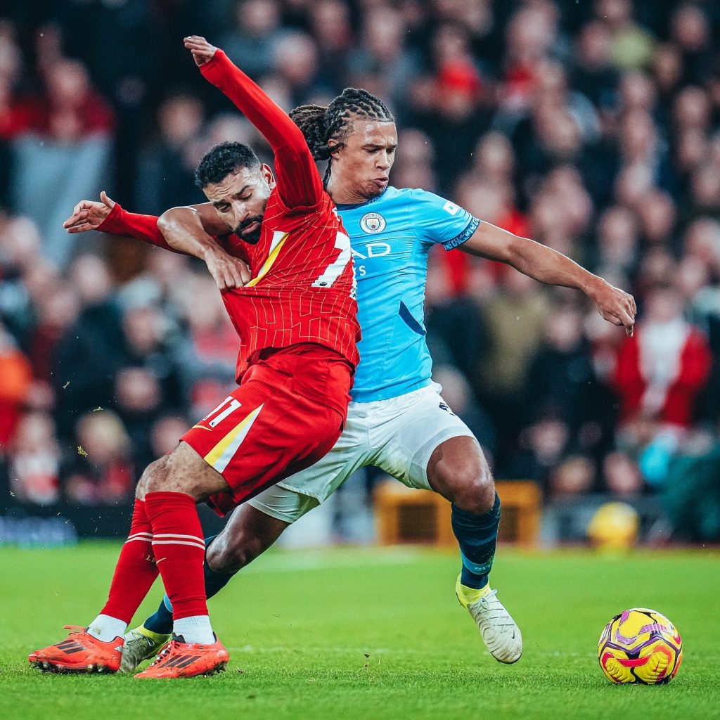 Liverpool bat Manchester City par 2-0 à Anflied lors de la treizième journée de la premier League
