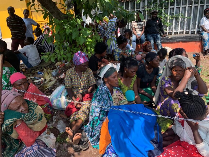 Manifestation des jeunes devant les bases de la MONUSCO