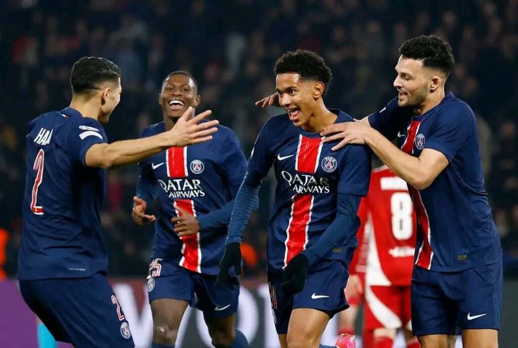 Le PSG corrige Brest et file en huitièmes