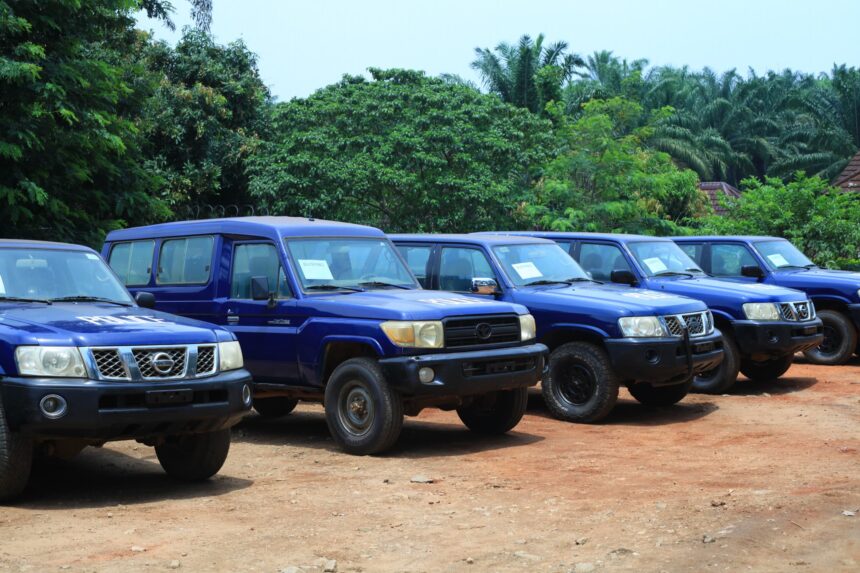 La MONUSCO remet 6 véhicules à la police pour sa mobilité