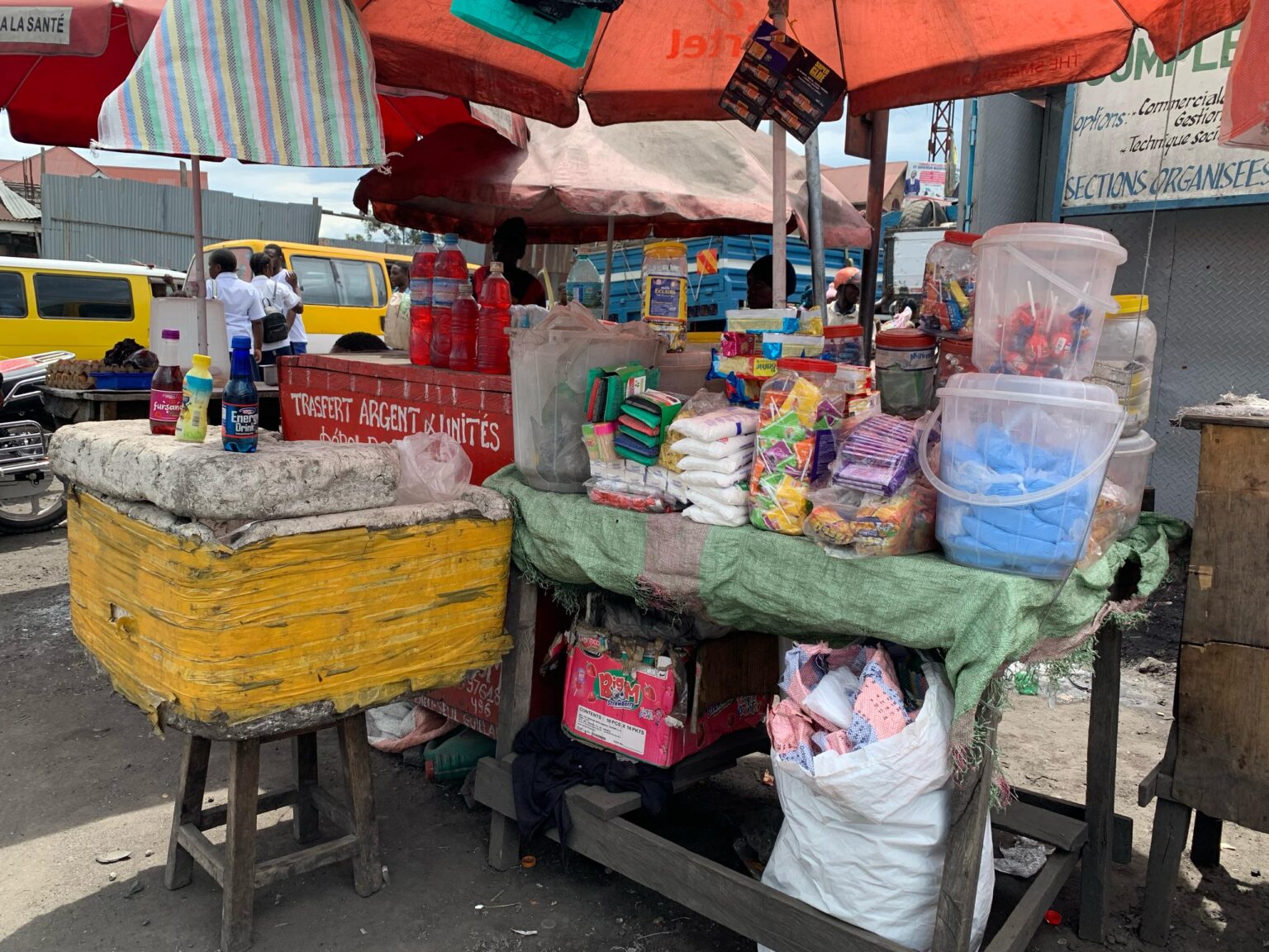 Goma : Moratoire de deux semaines pour dégager les kiosques sur la route GOMA/SAKE Moratoire de deux semaines pour dégager les kiosques sur la route GOMA/SAKE