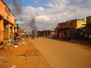Les mouvements citoyens annulent leur marche annoncée contre le retrait de l'UPDF