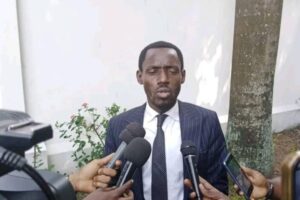 Crise Sécuritaire en RDC : LAMUKA fustige l’accord avec le Rwanda Prince Epenge, porte-parole de la plateforme de l'opposition Lamuka, a accusé le président Félix Tshisekedi de céder des minerais congolais aux États-Unis
