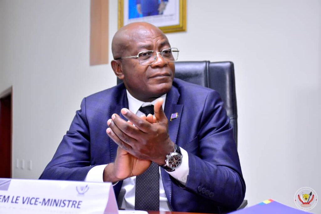 RDC : Le Vice-Ministre Bokumuana demande la déchéance de la nationalité de Joseph Kabila Le Vice-Ministre Bokumuana demande la déchéance de la nationalité de Joseph Kabila