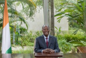 Alassane Ouattara annonce sa candidature à un quatrième mandat présidentiel