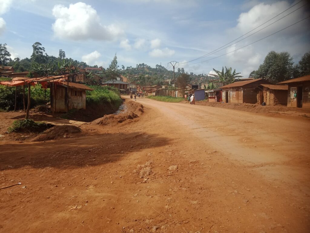 La police instaure un couvre-feu de 23h à 5h pour les véhicules et motos