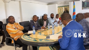 Réunion du gouverneur avec les professionnels de l’éducation avant la rentrée scolaire