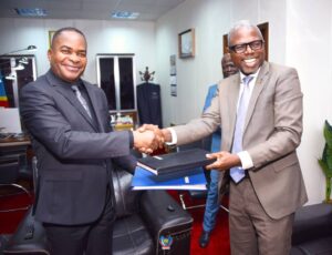 Dieudonné Kamuleta Badibanga investi président de la Cour constitutionnelle