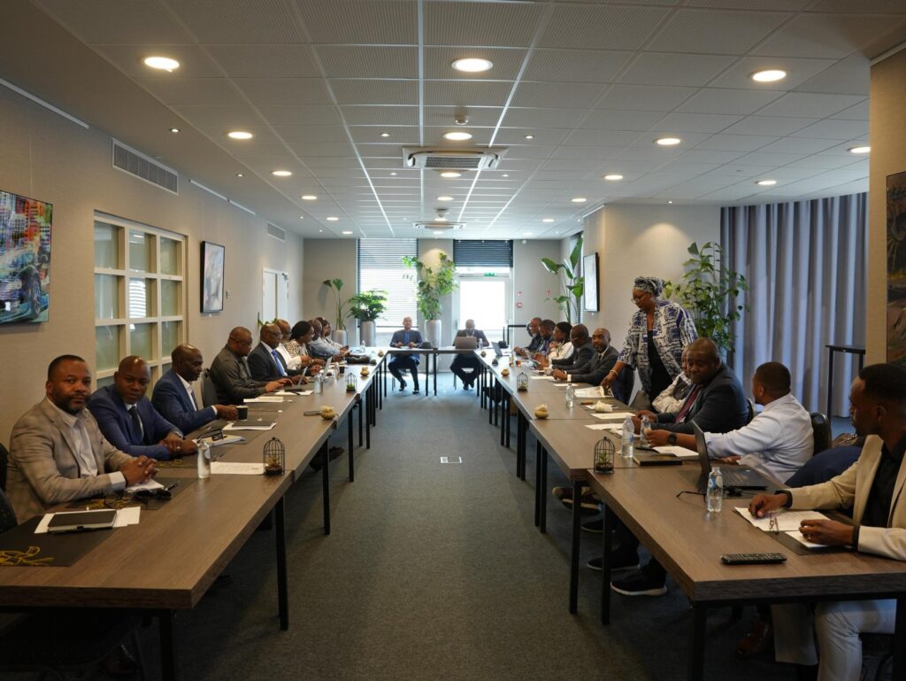 Depuis Bruxelles, Moïse Katumbi relance sa machine politique