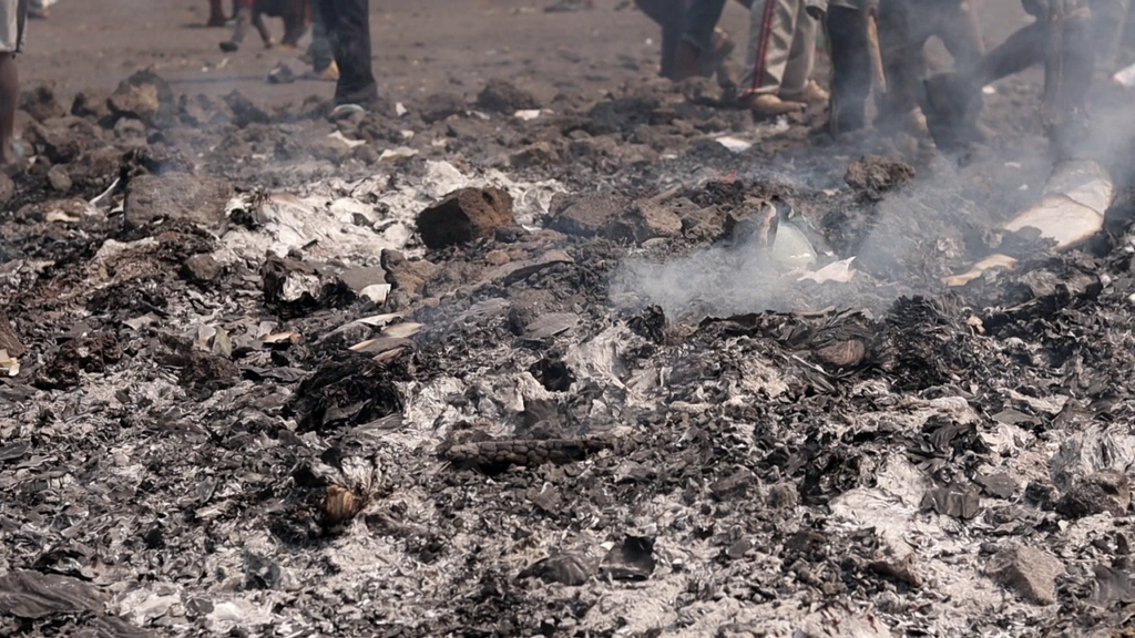 Goma : Cinq morts dans un incendie à Kyshero causé par un câble électrique Cinq morts dans un incendie à Kyshero causé par un câble électrique