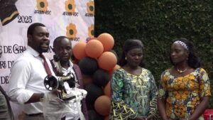 AFRIKIN offre formation et machines à coudre à 17 femmes vulnérables pour bâtir leur autonomie