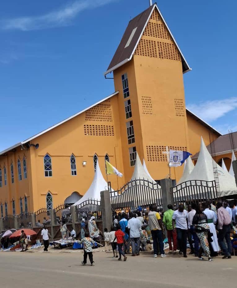 Ituri : L’Église catholique accuse l’État de siège d’opérer en connivence avec les miliciens CODECO L'Église catholique accuse l'État de siège d'opérer en connivence avec les miliciens CODECO