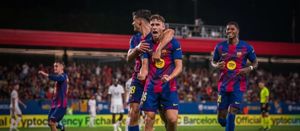 Barcelone remporte son premier match, City et Francfort s’imposent