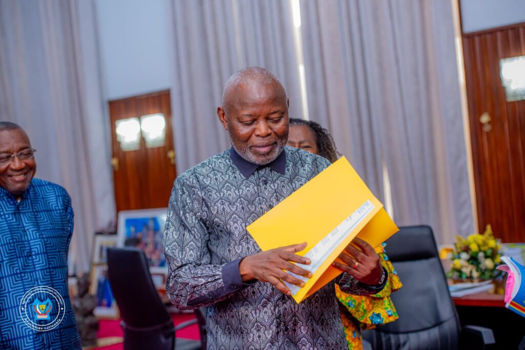 Une plénière convoquée pour examiner les pétitions contre des membres du Bureau