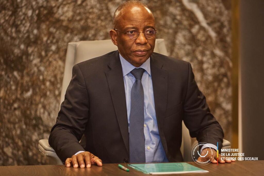 Guillaume Ngefa suspend la délivrance des certificats de nationalité et d'autres documents administratifs