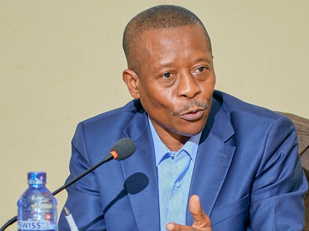 Jean-Claude Katende dénonce les interdictions de voyage visant les opposants