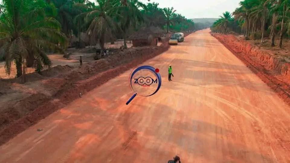 L’armée et la population réhabilitent la route Shabunda-Kindu