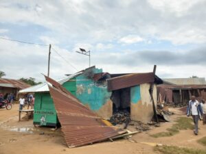 Un mort et six maisons incendiées dans une attaque ADF à Mbutaba