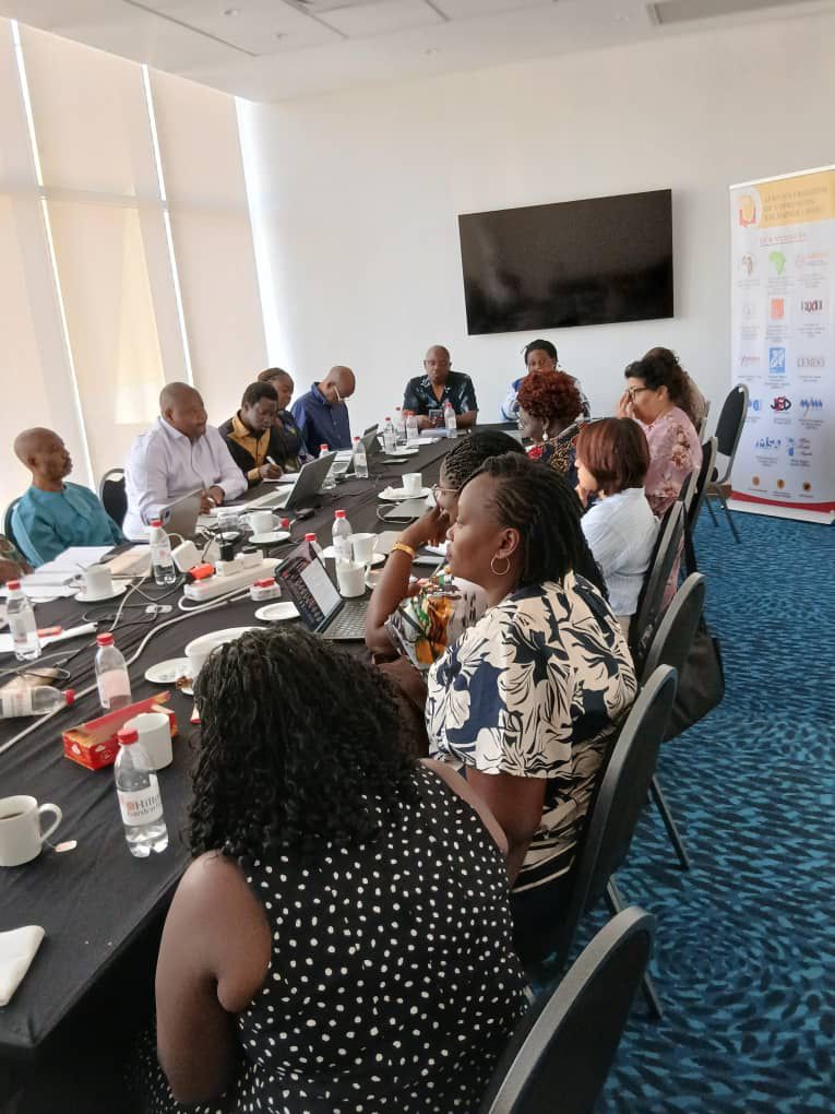 les défenseurs de la liberté de la presse alertent sur les menaces contre les journalistes en Afrique