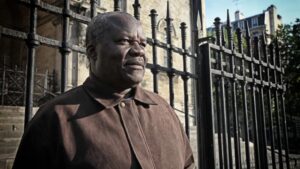 Paris : Roger Lumbala quitte brutalement son procès pour crimes contre l’humanité Le collectif des avocats de Roger Lumbala, ancien ministre, député et sénateur de la République démocratique du Congo (RDC), a publié un communiqué dans lequel il plaide pour l’extradition de son client vers la RDC