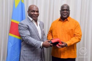 Le boxeur Mike Tyson rencontre Félix Tshisekedi à Kinshasa
