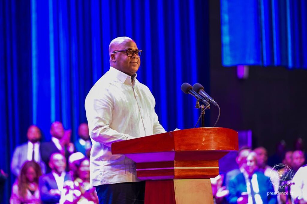 Tshisekedi clôt le sommet de prières patriotiques en célébrant l’espérance