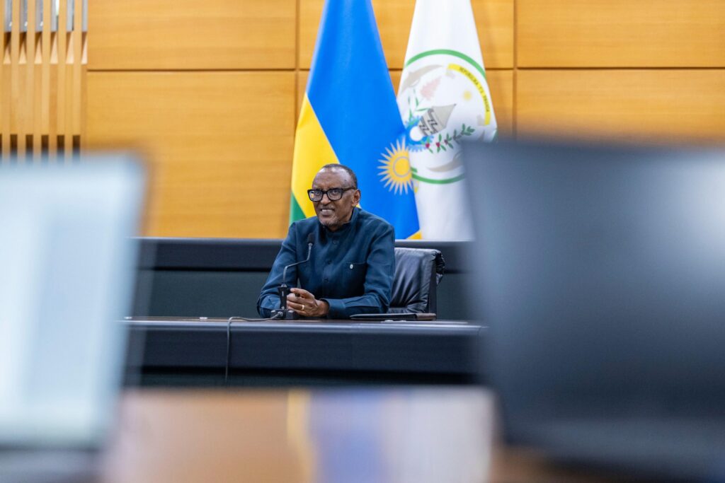 Kagame accuse Kinshasa d’irresponsabilité et minimise l’impact des sanctions