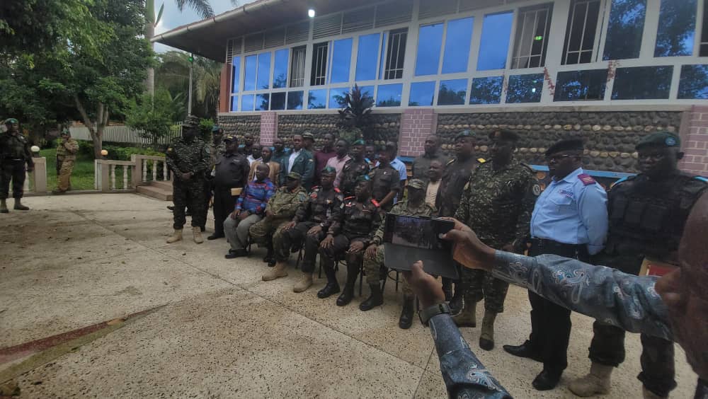 L'Ouganda remet aux autorités congolaises des militaires repliés de Goma