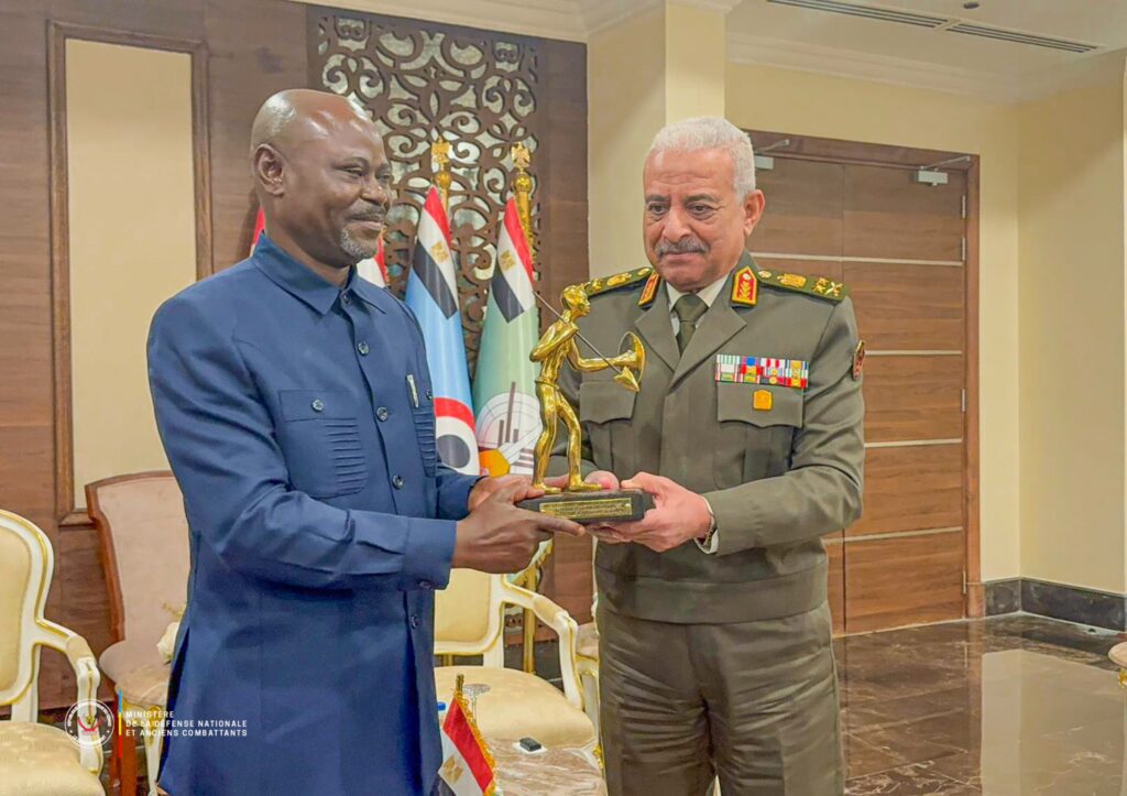 Le Caire soutient la reconstruction et la modernisation des FARDC