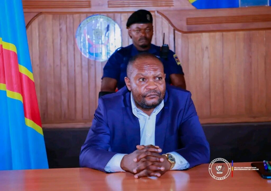 Lomami : les députés nationaux alertent sur un déficit d’infrastructures Le gouverneur du Lomami Iron-Van Kalombo