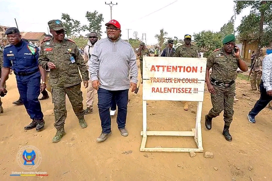 Bunia : Aimé Boji salue l’avancement des travaux de l’aéroport de Murongo Aimé Boji salue l’avancement des travaux de l’aéroport de Murongo