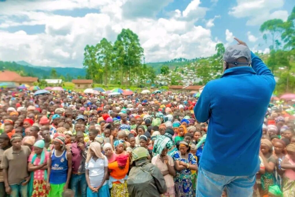 Le gouverneur du Nord-Kivu sous administration de l’AFC/M23, Bahati Musanga Erasto, a entamé une tournée dans la collectivité de Bwito, territoire de Rutshuru