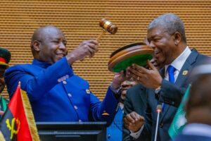 Burundi : épinglé dans la crise en RDC, Ndayishimiye prend la tête de l’Union Africaine Évariste Ndayishimiye prend les rênes de l’Union Africaine