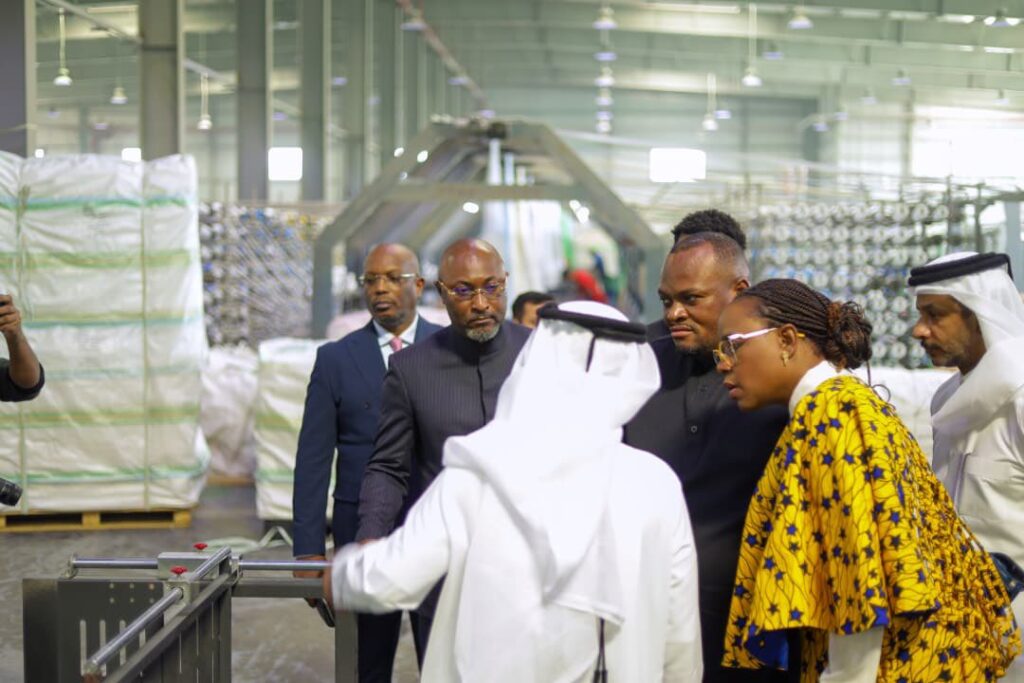 RDC-Qatar : Kinshasa s’associe à Qatar Polymer pour relever le défi de l’assainissement urbain Le gouverneur de Kinshasa, Daniel Bumba Lubaki, a officialisé un partenariat stratégique avec le groupe qatari Qatar Polymer