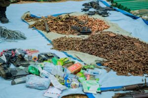 Ituri : les FARDC annoncent la découverte d’une importante cache d’armes à Mabanga les FARDC annoncent la découverte d’une importante cache d’armes à Mabanga